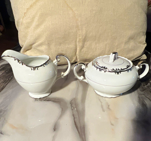Gold china baronet scroll - gold,